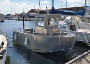 Bateau professionnel en alu sur mesure